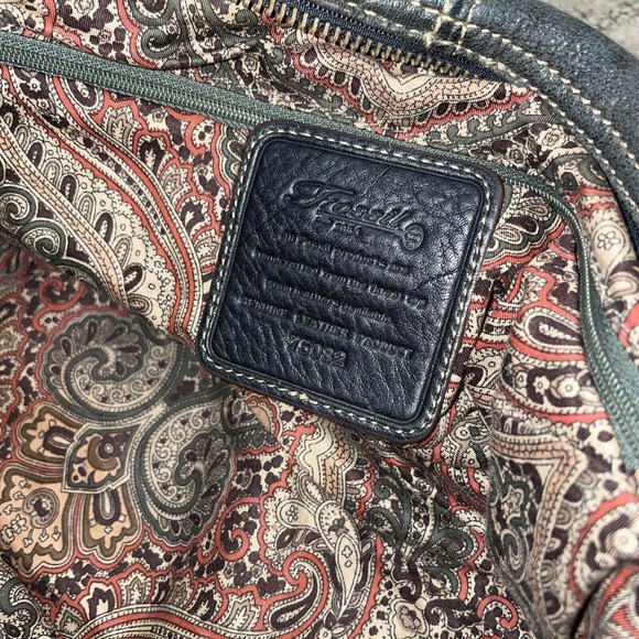 Fossil Soft Pebbled Leather Handbag Black Gray Paisley Purse EUC - Picture 3 of 8